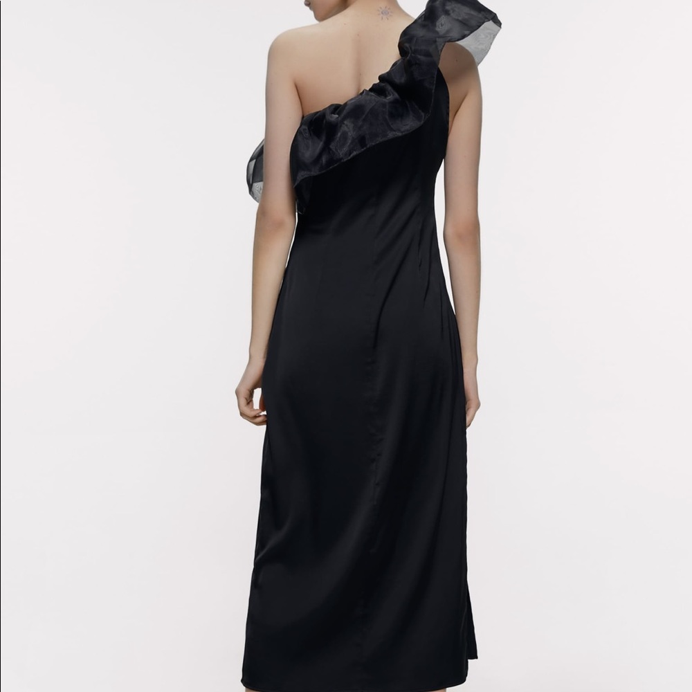 🆕 Organza Ruffle Dress - Picture 7 of 8